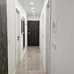 Levant Apartament *